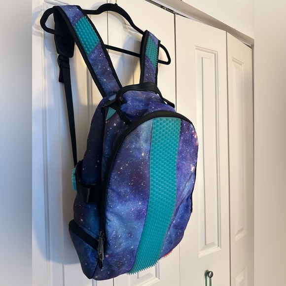 Sprayground Other - Spray ground glow in the dark vintage galaxy backpack (glows very bright)